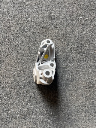Id4 Rear Motor Mounting Bracket 1Ed599125A
