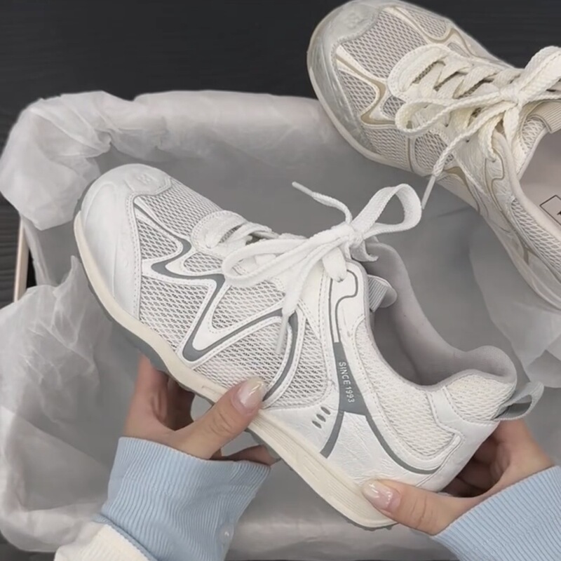 2026 New Retro German Training Shoes for Women, Soft Leather, Soft Sole, Versatile Casual Sneakers, Fashionable Color-Blocking Running Shoes 2026 New Retro German Training Shoes for Women, Soft Leather, Soft Sole, Versatile Casual Sneakers, Fashionable Color-Blocking Running Shoes