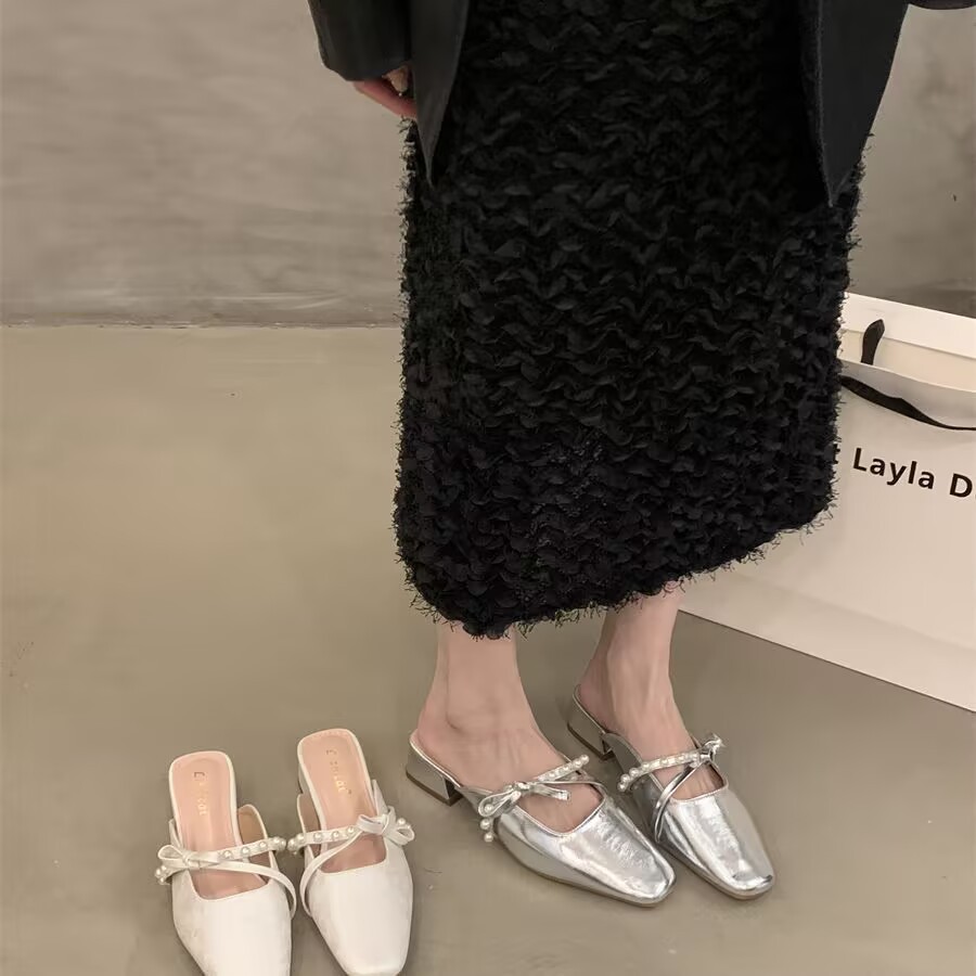 2026 zapatillas de perlas francesas para mujeres nuevas zapatillas de verano con zapatillas de falda para usar sandalias de hadas image 4