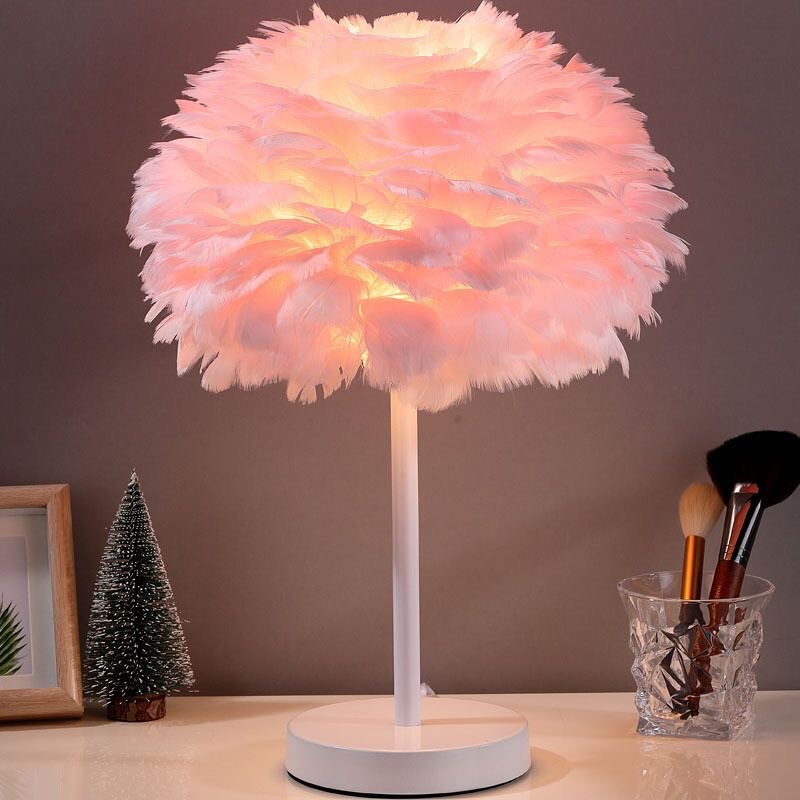 Live Streaming Influencer Nordic Creative High-End Luxurious Living Room Modern Stylish Cozy Romantic Bedroom Bedside Table Lamp Live Streaming Influencer Nordic Creative High-End Luxurious Living Room Modern Stylish Cozy Romantic Bedroom Bedside Table Lamp