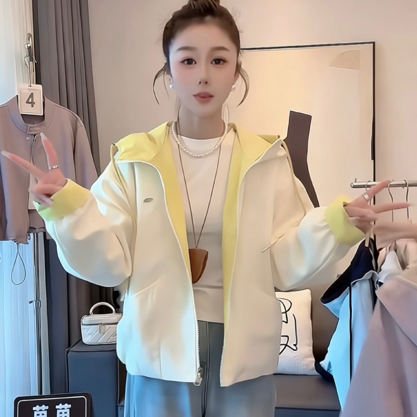 早春薄外套女款夹克2026年新款今年流行漂亮减龄小个子冲锋衣