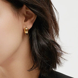 项链;耳钉;耳扣