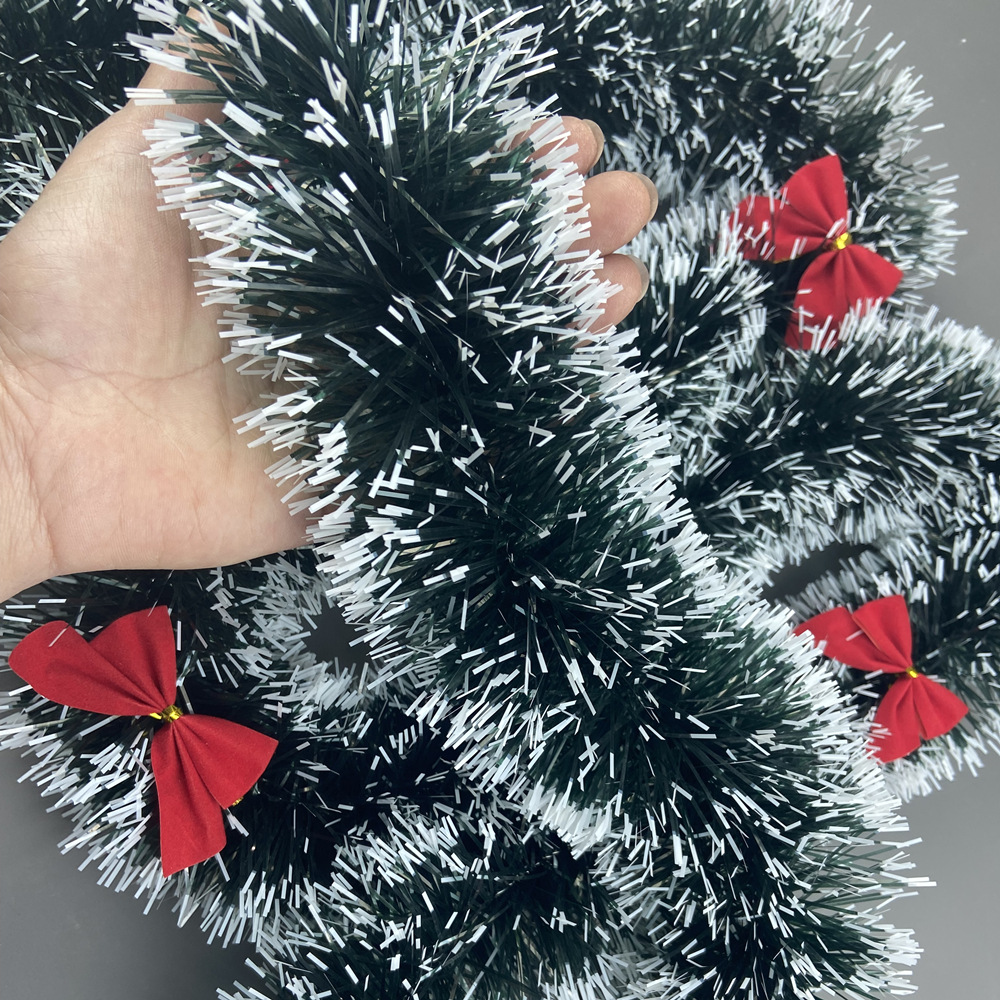 Transfronterizos nuevos 2 metros de cifrado verde oscuro borde blanco lana verde decoración navideña de color tira de flores de nieve encaje