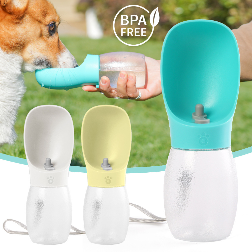 Taza de paseo para mascotas Taza de paseo para perros Viaje al aire libre Botella de agua portátil Bebedero para perros Botella de agua para gatos al por mayor