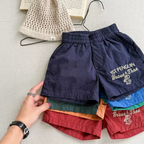 Huge foreign style and all-match ~ Korean style children's cartoon letters embroidered quick-drying shorts for men and women, baby three-quarter casual pants for summer