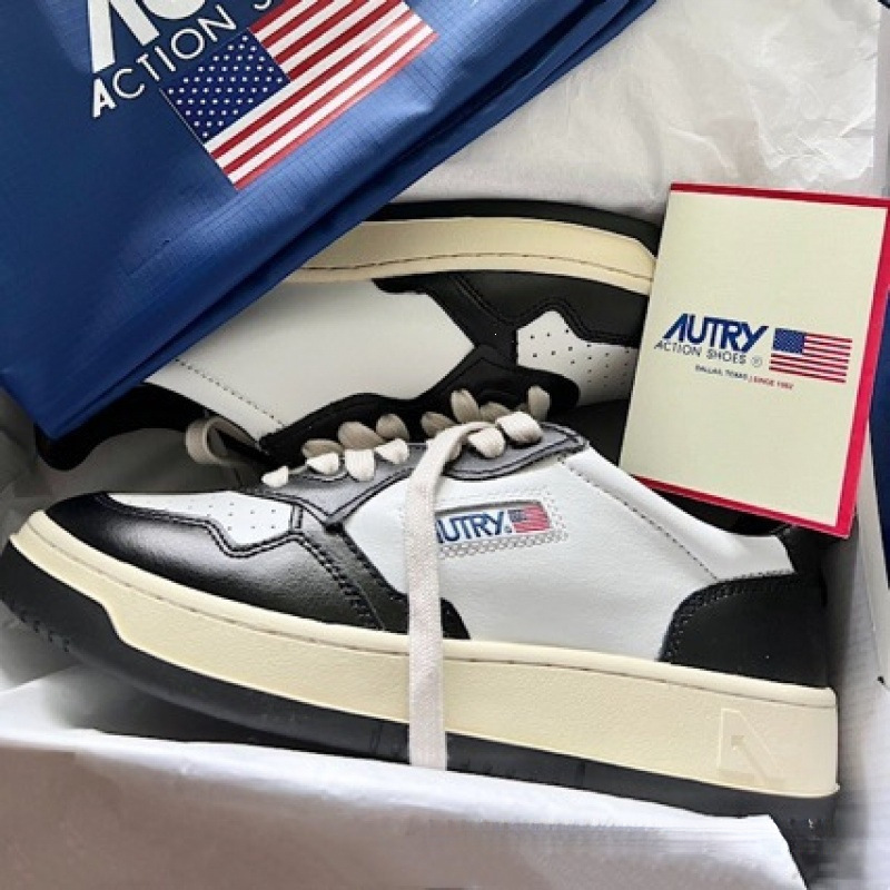 2026 New Cross-Border Women's Shoes Black and White Panda Color-Blocking Sneakers Thick-Soled Lace-Up Casual Shoes Autry White Shoes 2026 New Cross-Border Women's Shoes Black and White Panda Color-Blocking Sneakers Thick-Soled Lace-Up Casual Shoes Autry White Shoes