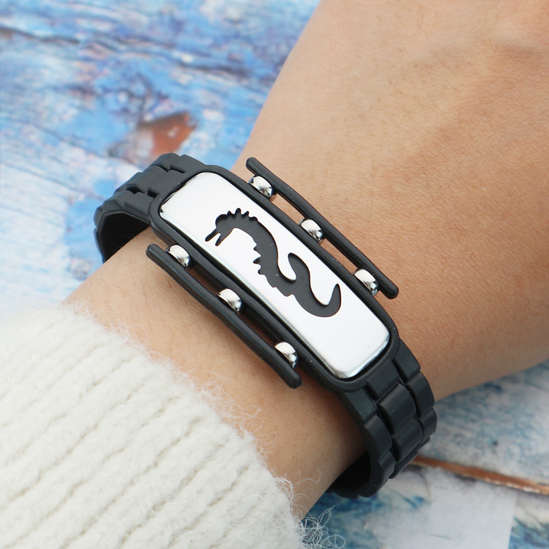 Yiwu commodity bracelet wholesale plastic stainless steel hollow personality Korean men's hip-hop titanium steel men's bracelet