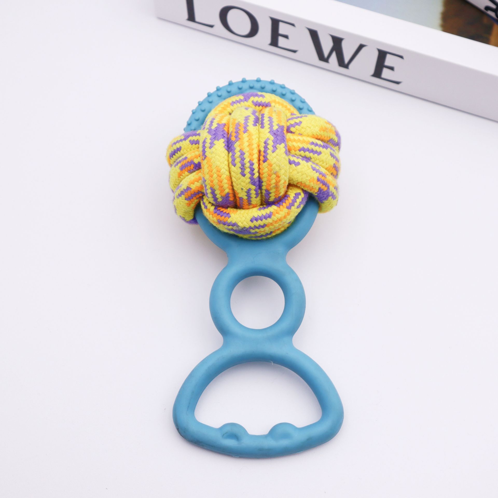 꽃이 공을 가져간다