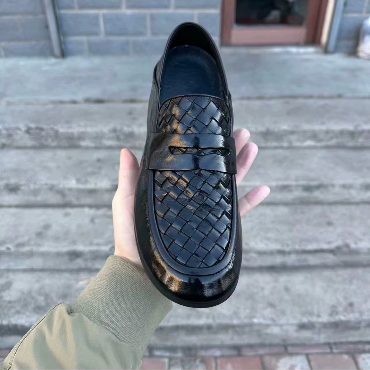 2024 весна и лето одна нога кожаная мужская обувь