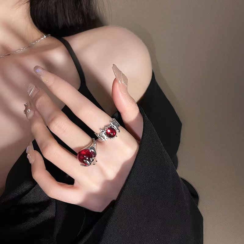 Anello aperto da donna con zircone rosso stile francese vintage_voghion.com