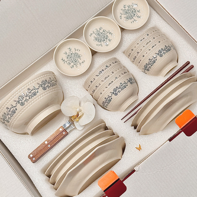 French-Style Vintage Bowl and Plate Set, Home-Use Ceramic Tableware, High Aesthetic Value, Classical Full Set of Bowls and Plates, Housewarming Gift, 2026 New