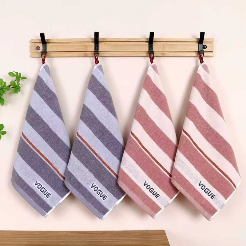 Factory wholesale small square towel daily wash face small towel supermarket stall shopping mall stall embroidered logo welfare Factory wholesale small square towel daily wash face small towel supermarket stall shopping mall stall embroidered logo welfare