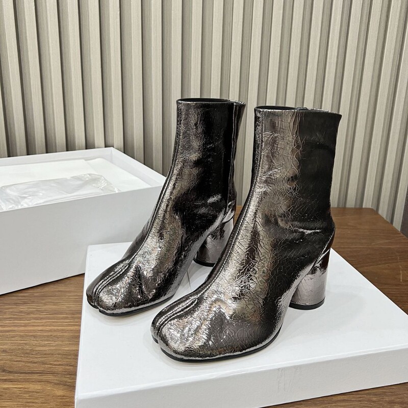 High-End Light Luxury Women's Shoes, Pig's Hoof Sheepskin Tabi Mid-Calf Boots, Chelsea Boots, High-Heeled Split-Toe Women's Ankle Boots