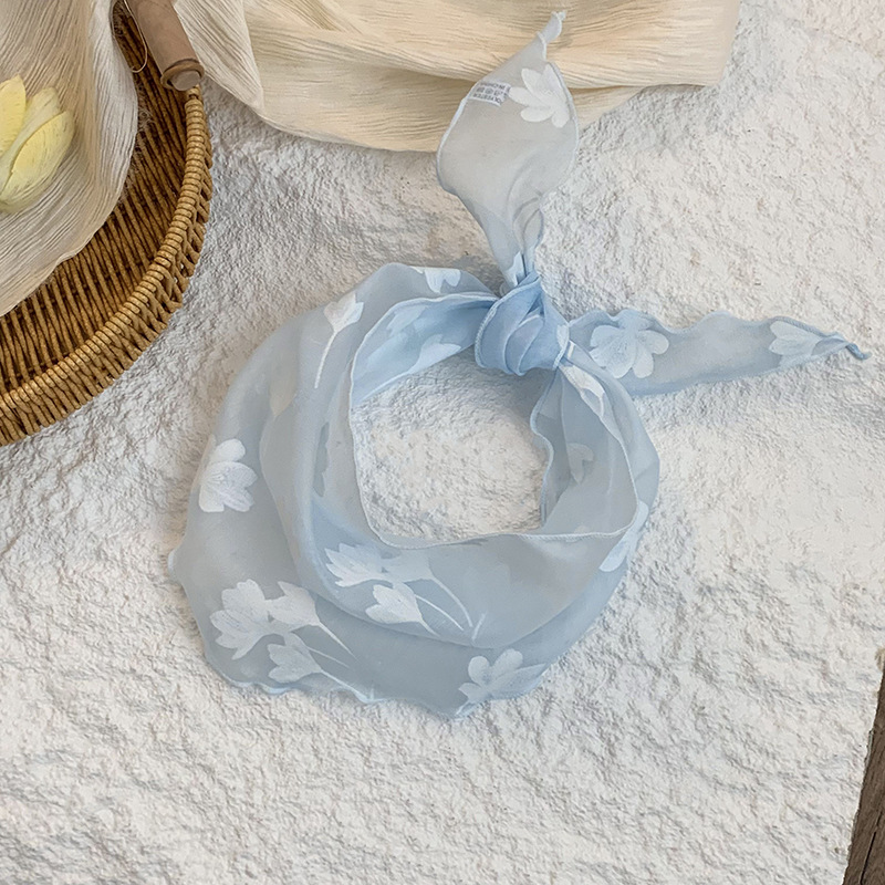 Bufanda triangular, bufanda para el cuello, nueva bufanda de seda fresca pequeña, pañuelo floral de alta calidad, accesorios para el cabello de estilo pastoral femenino de verano