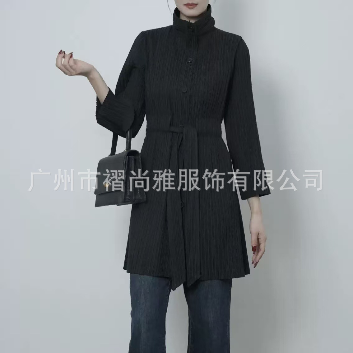 Factory Direct Supply 2025 Winter New Style Buttoned Mid-Length Outwear Pure Color Pleated Lace-Up Work Clothing Versatile Windbreaker for Women