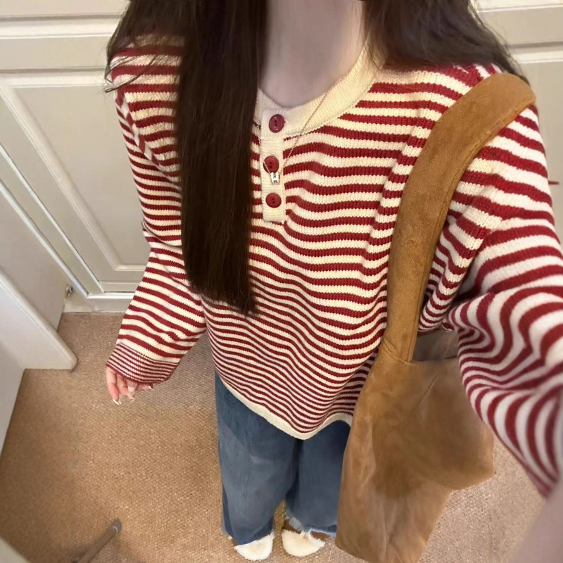 Korean Design Stripesd Round Neck Knitwear for Women 2025 Autumn and Winter New Preppy Style Round Neck Slimming Look Knitted Top Korean Design Stripesd Round Neck Knitwear for Women 2025 Autumn and Winter New Preppy Style Round Neck Slimming Look Knitted Top