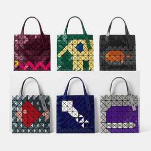 2025��9���¿��޶�7����ϵ�Ў׺�����ƴɫ�μ������һ��Ů��