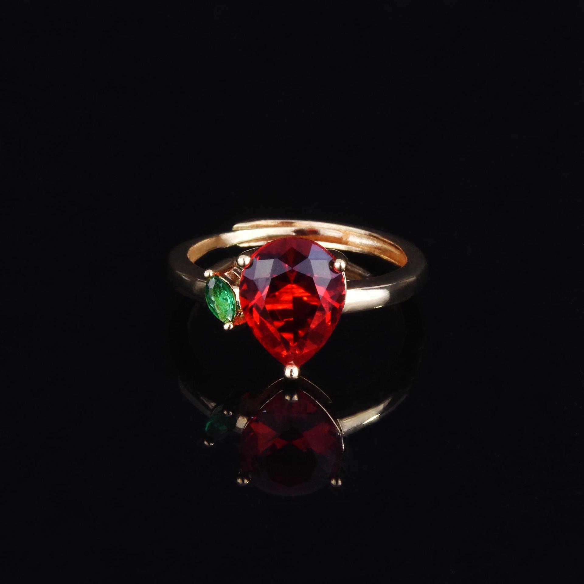 Nouvelle Bague En Forme De Goutte De Rubis De Sang De Pigeon De Simulation 18k Couleur Or Jaune Imitation Tourmaline Anneau Ouvert display picture 5