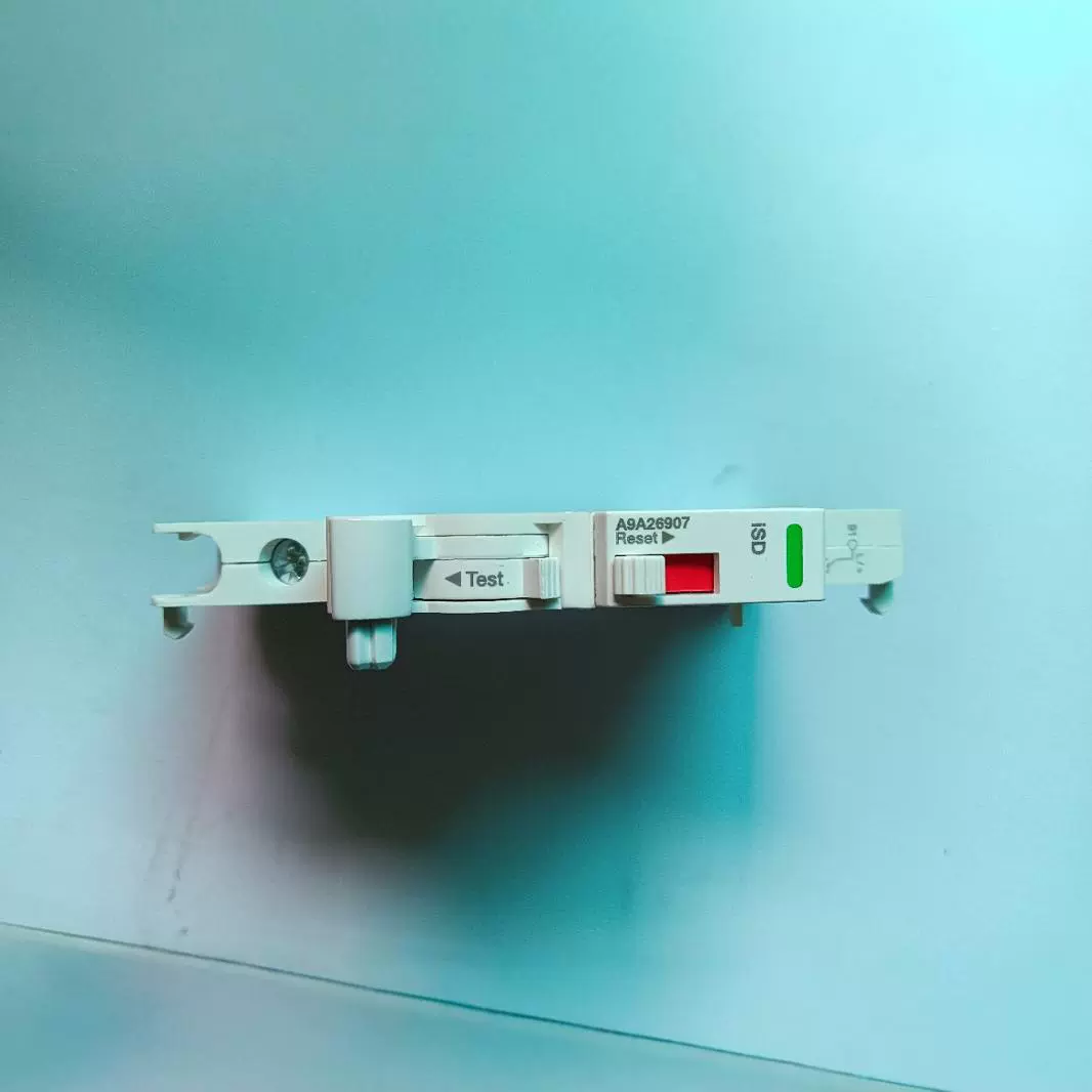 Новый оригинальный миниатюрный автоматический выключатель помощник контакт ISD 100MA-6A A9A26907