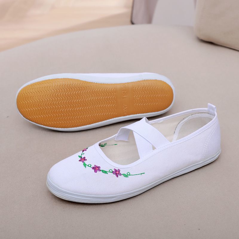 白色体鞋绣花舞蹈鞋表演鞋六一儿童节小白鞋透气防滑软底帆布鞋