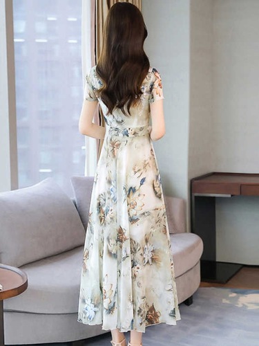 Floral Dress 2025 Summer Belly Covering Slimming Elegant Youthful Medium Length Large Swing Dress