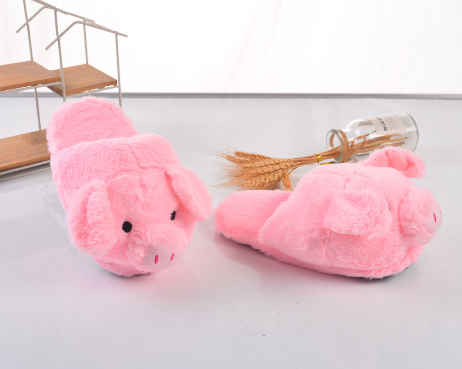 Pantofole leggere e traspiranti da donna, morbide, aperte, per la camera da letto, estive e invernali, in peluche_voghion.com