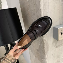 ţƤ~���ы�ͬ��̥ţ�RƤ��״ָ�����һ�_�Ř���ЬŮӢ��СƤЬ