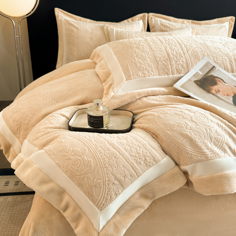 Cama de cama de clase A leche de lana de cuatro piezas de sábanas gruesas cubiertas de cama de cuatro piezas fabricantes de conjuntos de tallado