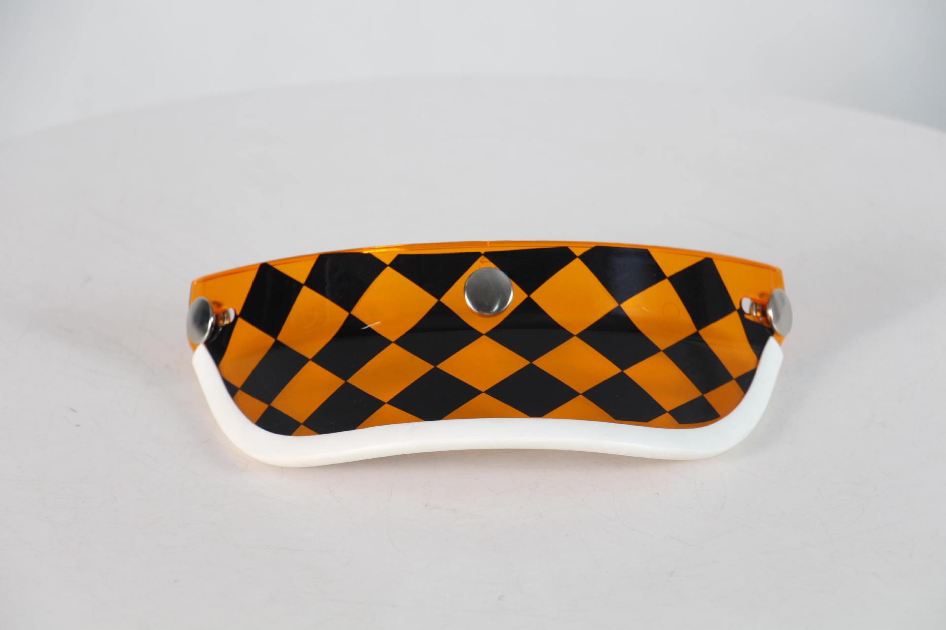Three-Button Helmet Visor Modification with DIY Accessories, Cute Universal Retro Helmet with Windshield for Motorcycles