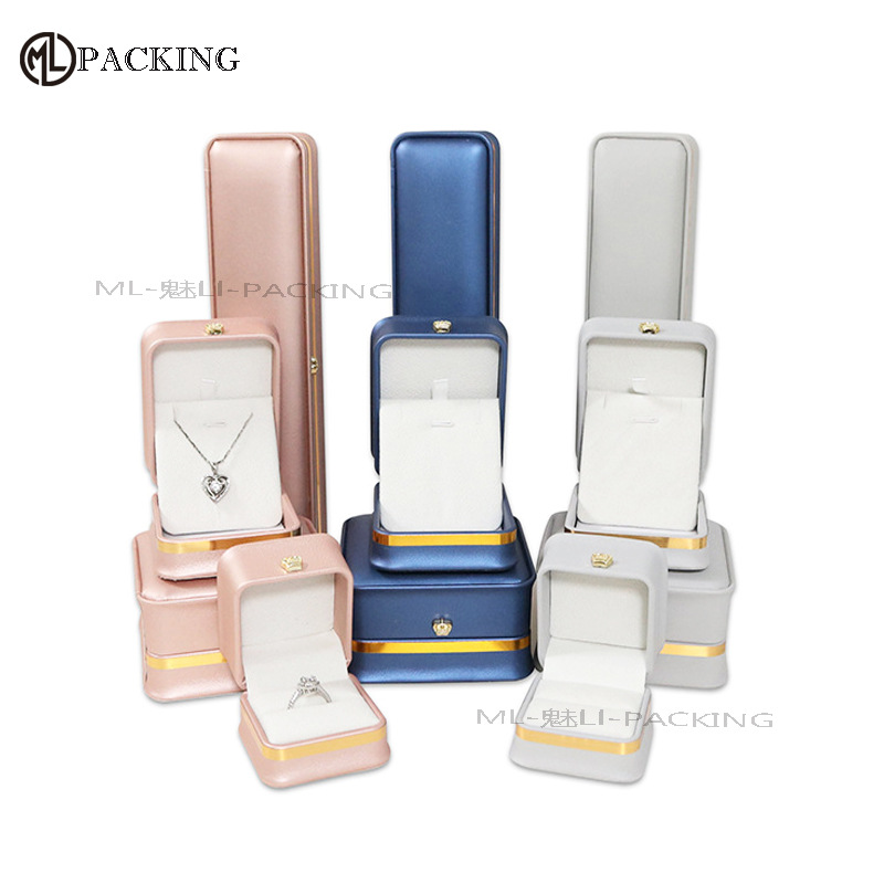 现货金边收腰墨绿色戒指吊坠手镯项链首饰盒 钉子扣珠宝盒 定logo