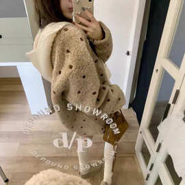 ASHENONLINE  奶茶啵啵 原创羊羔毛外套慵懒保暖波点撞色皮草开衫