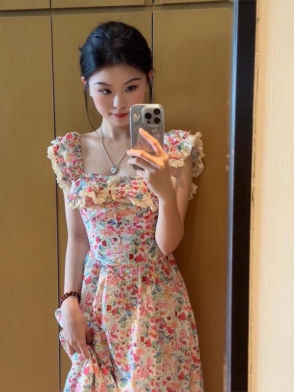 碎花方领连衣裙女夏季新款沙滩裙修身显瘦海边度假休闲法式长裙子|undefined