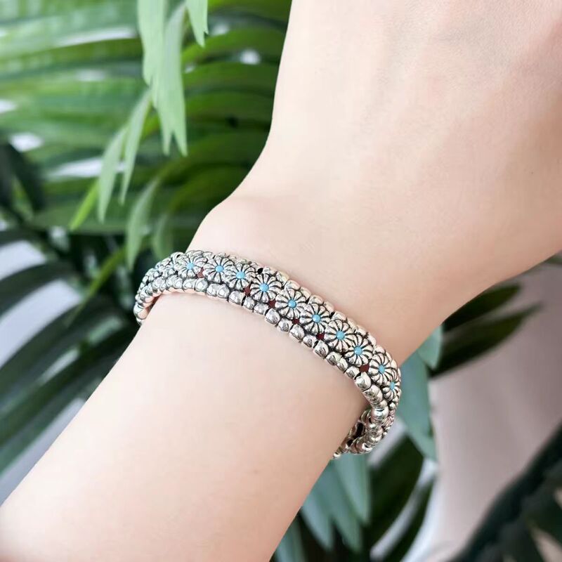 Turquoise Daisy Bracelet Vintage Elegant Versatile Bracelet Personalized High-End Daisy Elastic Rope Bracelet for Women Turquoise Daisy Bracelet Vintage Elegant Versatile Bracelet Personalized High-End Daisy Elastic Rope Bracelet for Women
