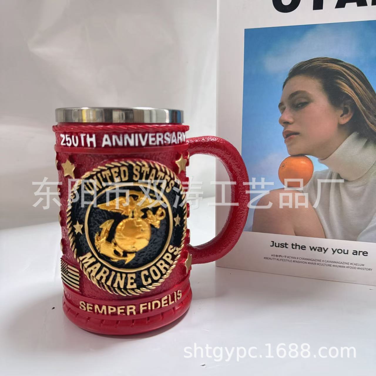 독수리 레드 버드 컵