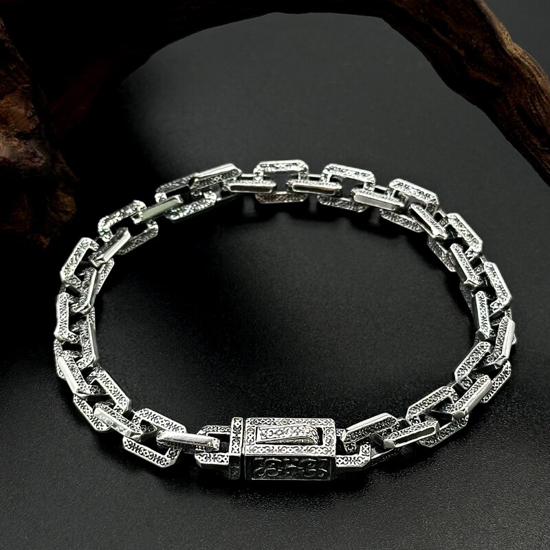 S925 Sterling Silver European and American Punk Retro Rattan Military Pattern Snap Men's Bracelet Lava Domineering Heavy Industry Cuban Chain S925 Sterling Silver European and American Punk Retro Rattan Military Pattern Snap Men's Bracelet Lava Domineering Heavy Industry Cuban Chain