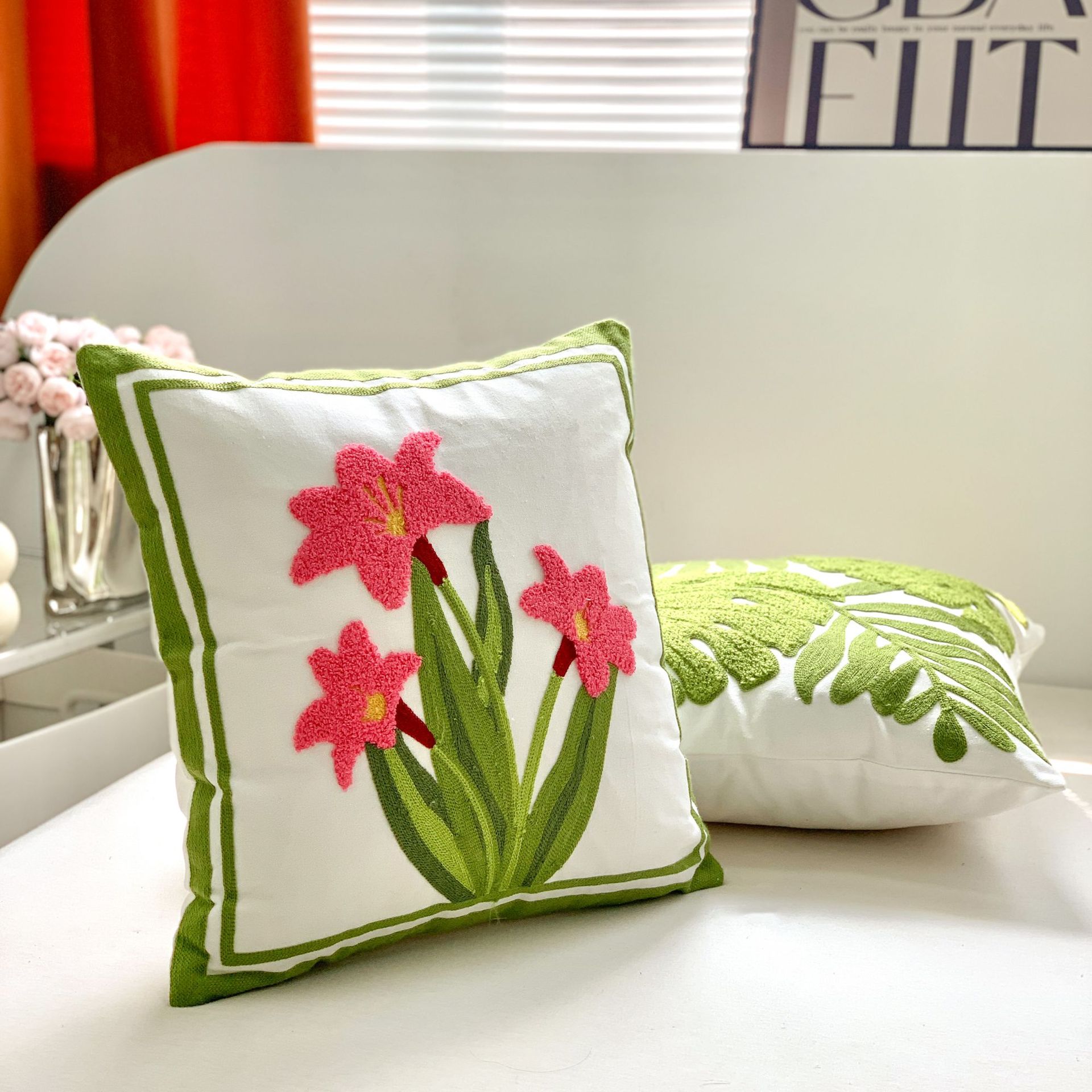 Vacation Flower Cotton And Linen Throw Pillow display picture 3