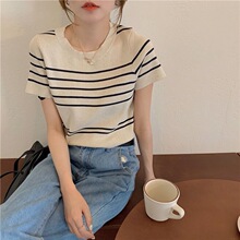 夏季t恤女夏2026短款短袖小个子新款韩版ins潮设计感小众百搭上衣
