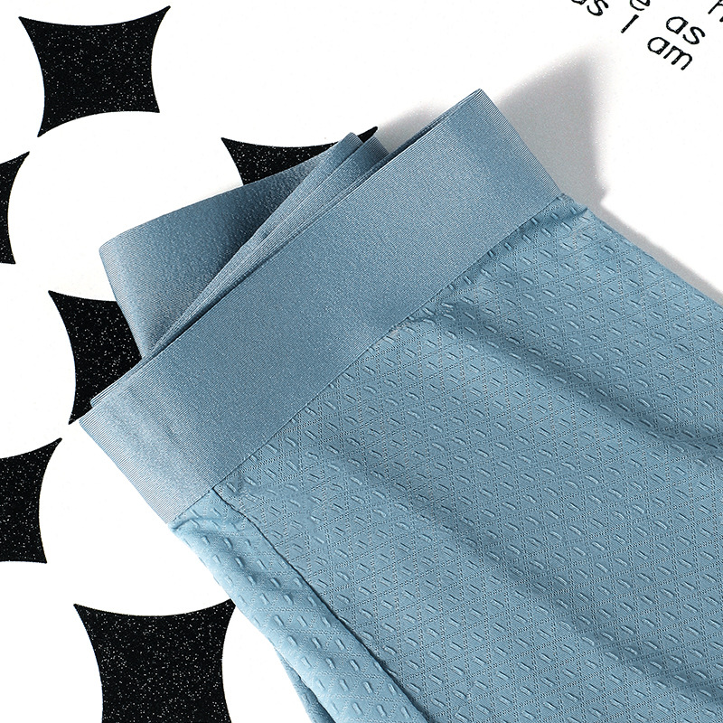 Verano transpirable y cómodo antibacteriano delgado hielo hombre calzoncillos de cintura media hombres jóvenes cuatro esquinas al por mayor spot