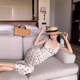 现货高品质法式缎面波点蕾丝镂空气质度假收腰设计感修身温柔长裙