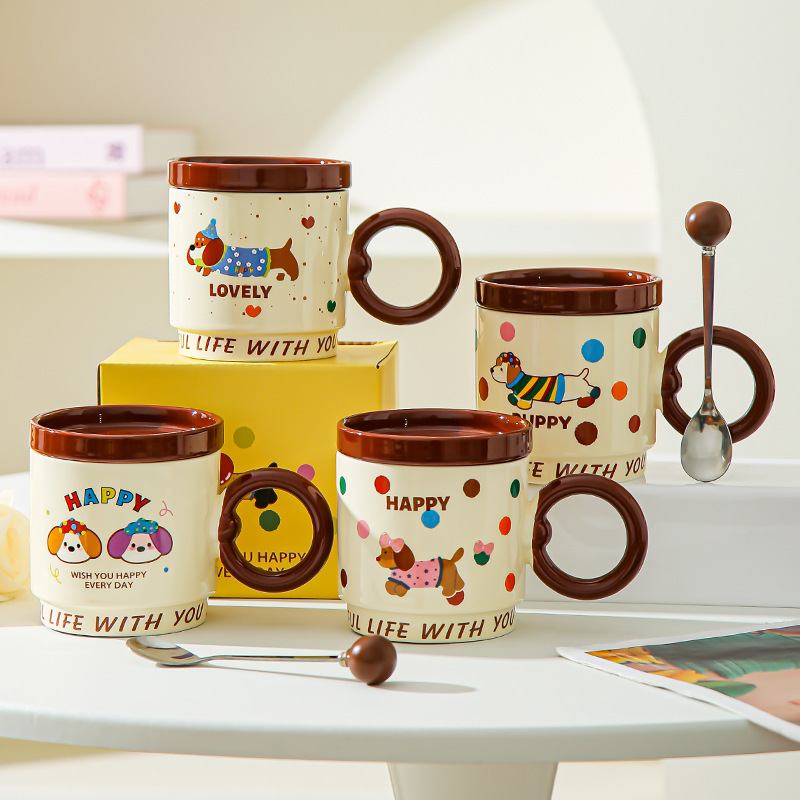 Taza de dibujos animados creativa con tapa de taza de cerámica para parejas de chicas taza de agua acompañante regalo de alto valor facial taza de marca conjunto doméstico