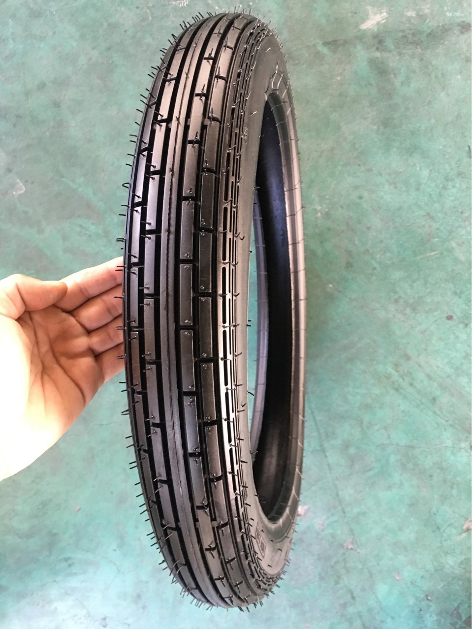 2.75-17 motorcycle tire tyre 摩托车外胎 摩托车轮胎