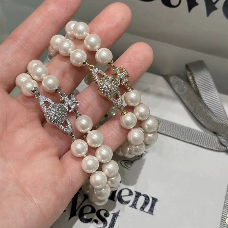 Classic retro bracelet pearl, diamond encrusted