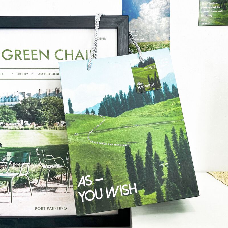 Forest Style Summer High-Looking Green Gift Bag High-End Ins Style Design Handbag Gift Paper Bag Wholesale