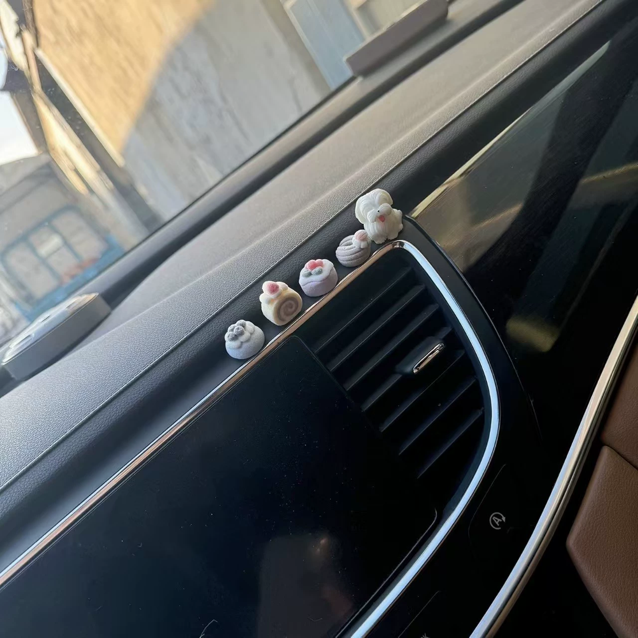 Автомобиль маленький милый милый украшение Десерт автомобиль машина экран компьютер монитор декоративный салон автомобиля целебный торт