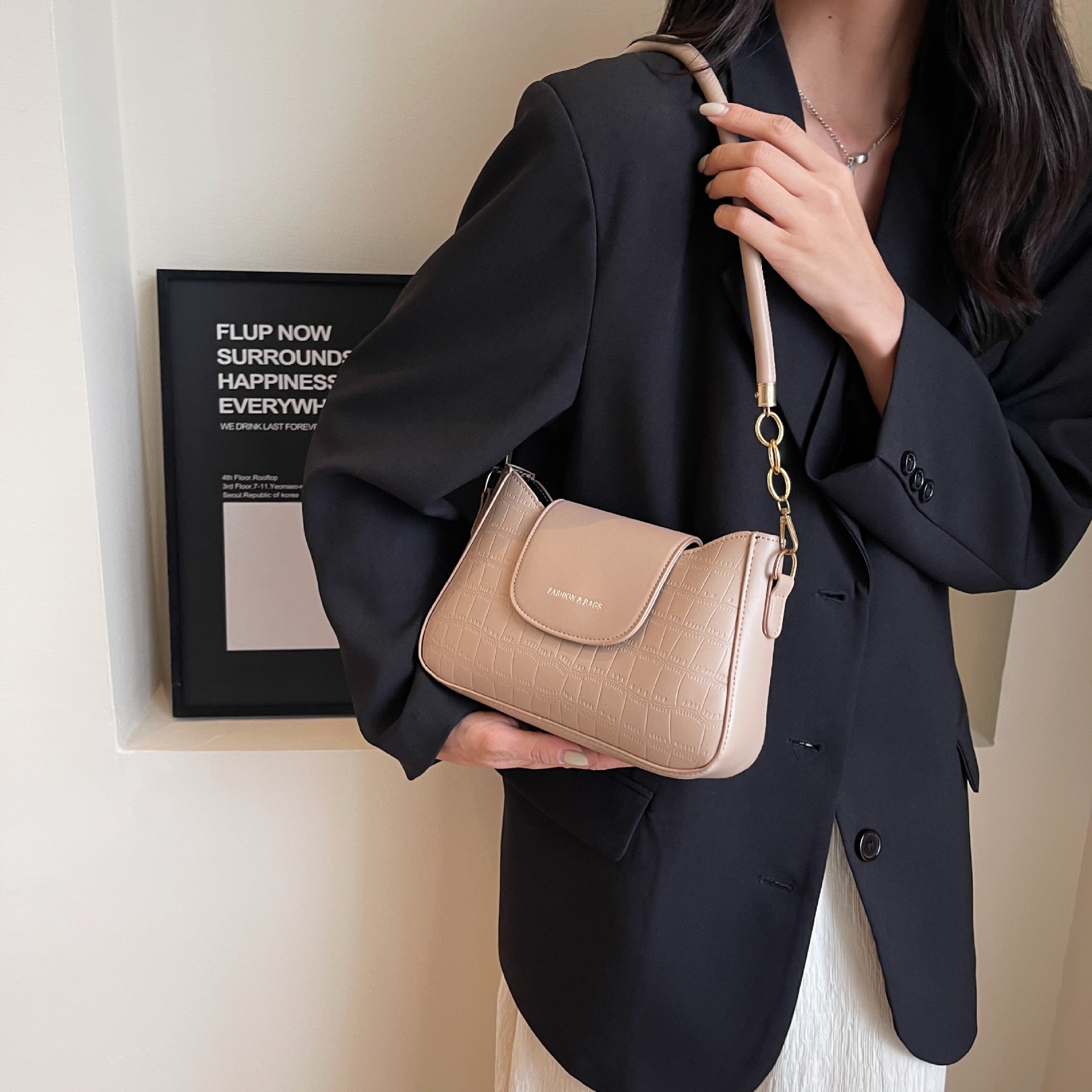 Bolso de hombro para mujer con patrón de piedra de nicho 2023 nuevo bolso de hombro casual de otoño bolso de moda con patrón de piedra