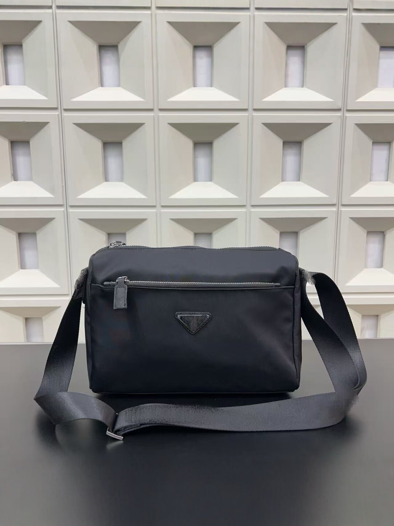 Kişi üçün neylon çarpaz çiyin çantası və messenger modeli