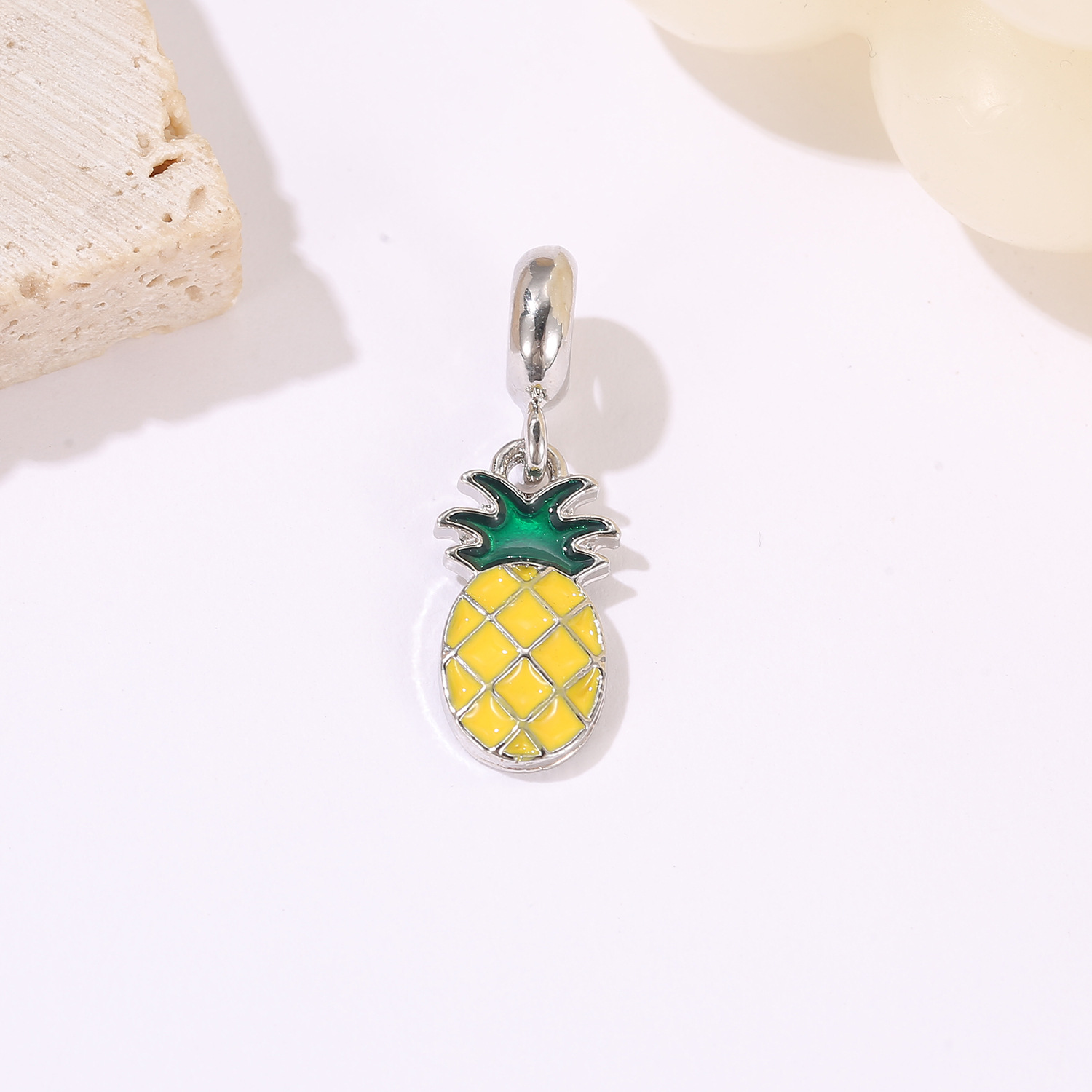 1 Piece Alloy Pineapple Pendant display picture 2