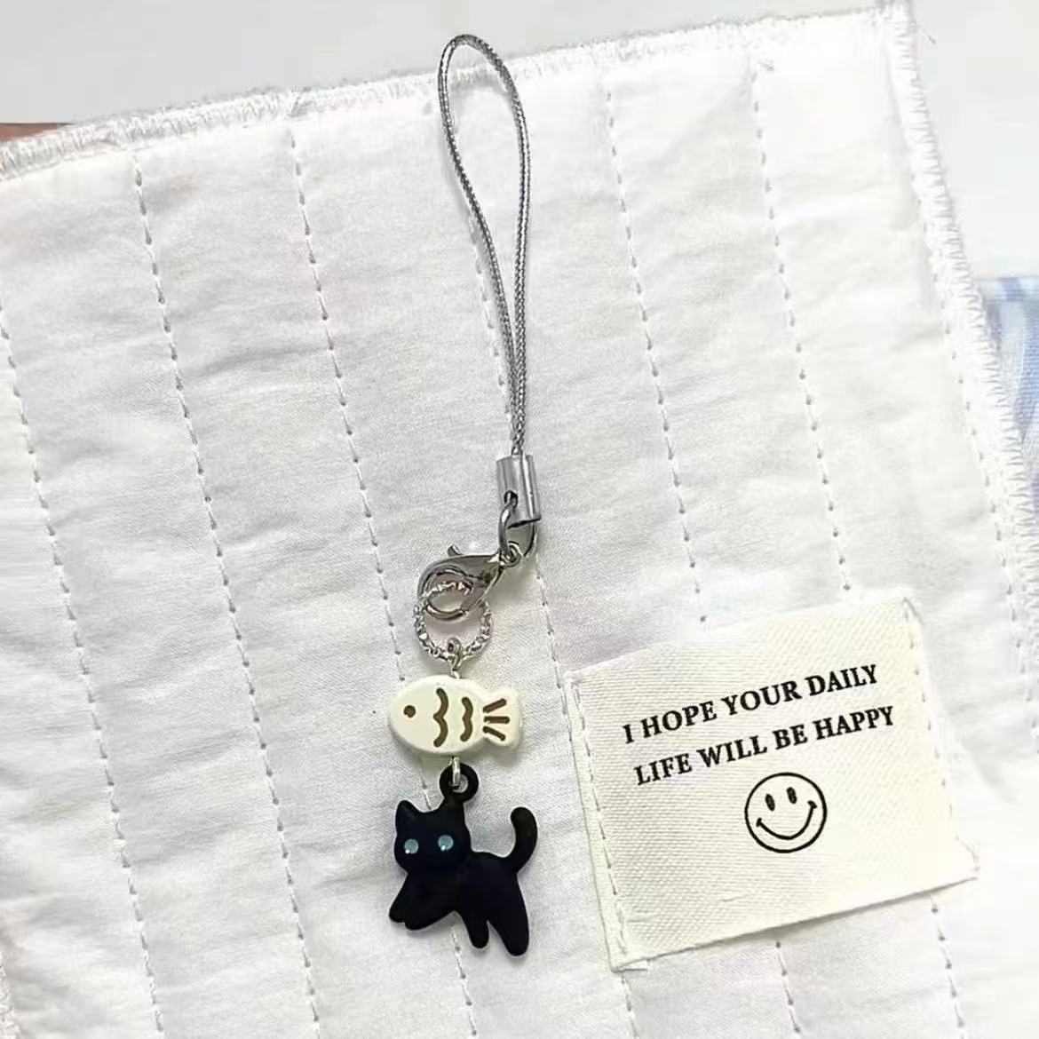 [Black Cat Fish] Mobile Phone Chain Pendant Goo Ben Chain Card Book Cute Headset Chain Accessories Black Cat Don't Eat Fish Chain
