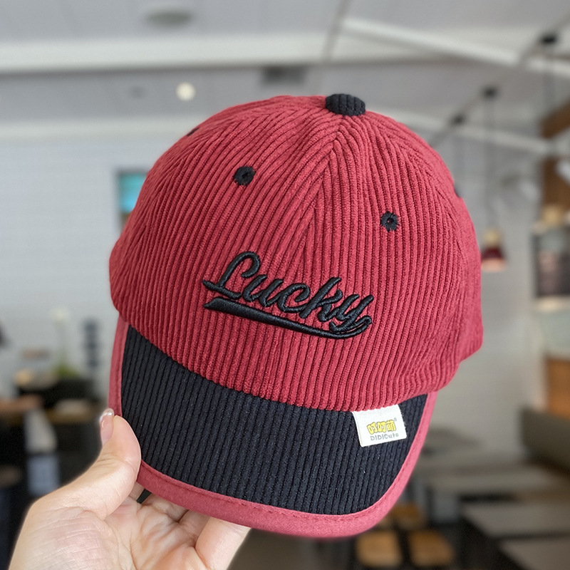 Sombrero de bebé primavera y otoño letras de aire extranjero mechuga gorra de lengua de acero para niños otoño y invierno caliente sombra de sol marea de béisbol bebé