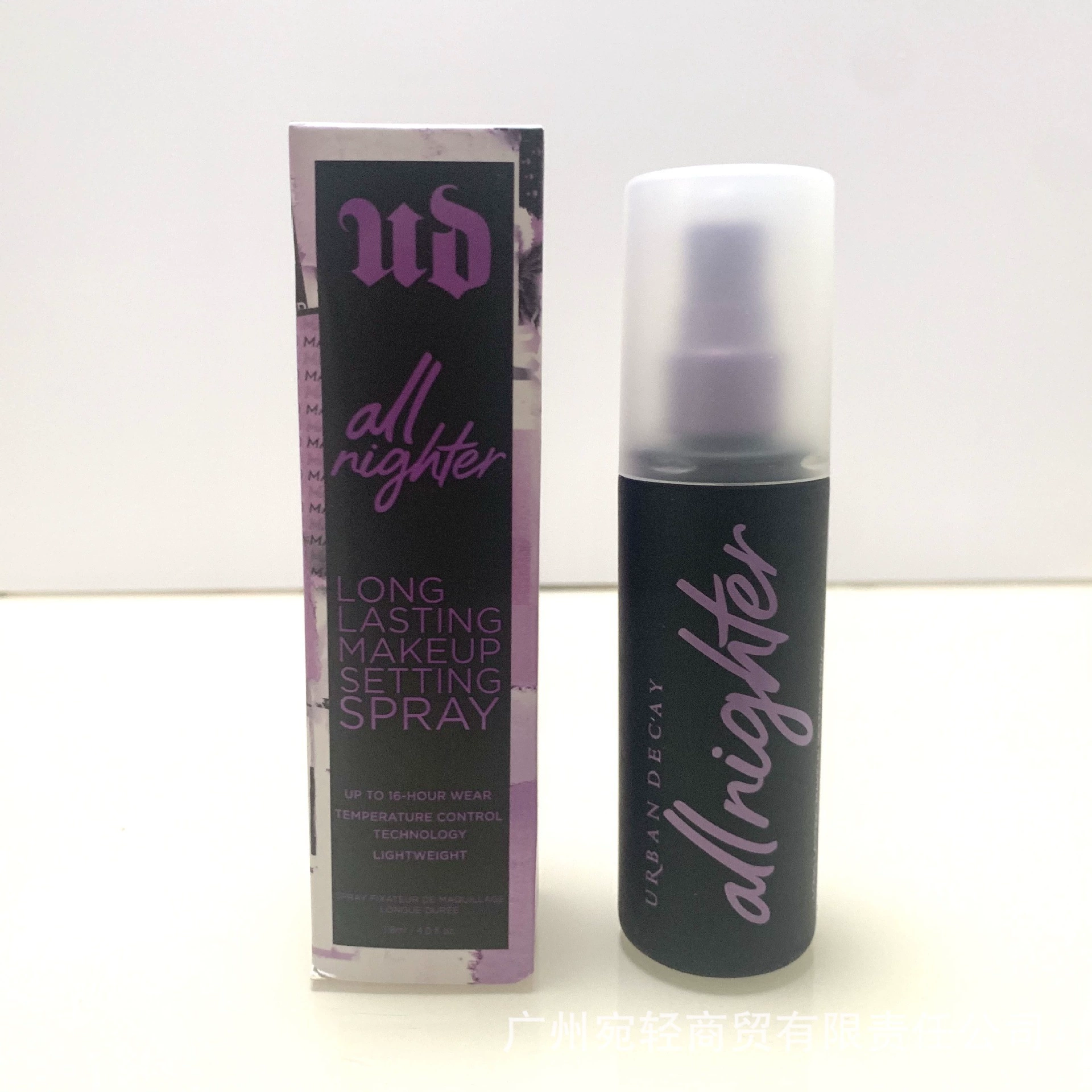 Urban Decay Urban Decay Спрей для фиксации макияжа Летний стойкий макияж Увлажняющий контроль жирности кожи Classic Edition 118 мл